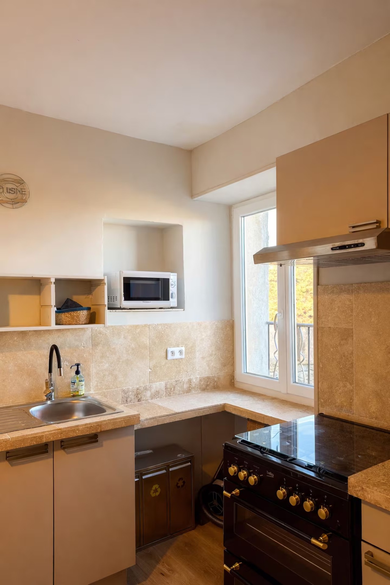 Cuisine ouverte et son espace repas
